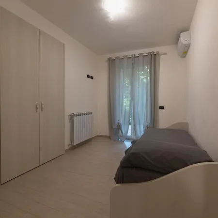 Rosaria Nyaraló Ischia